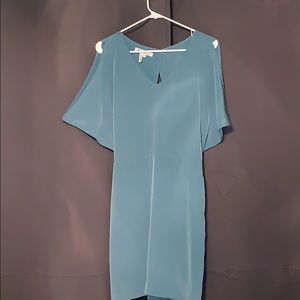 BCBG emerald cutout back dress with pockets